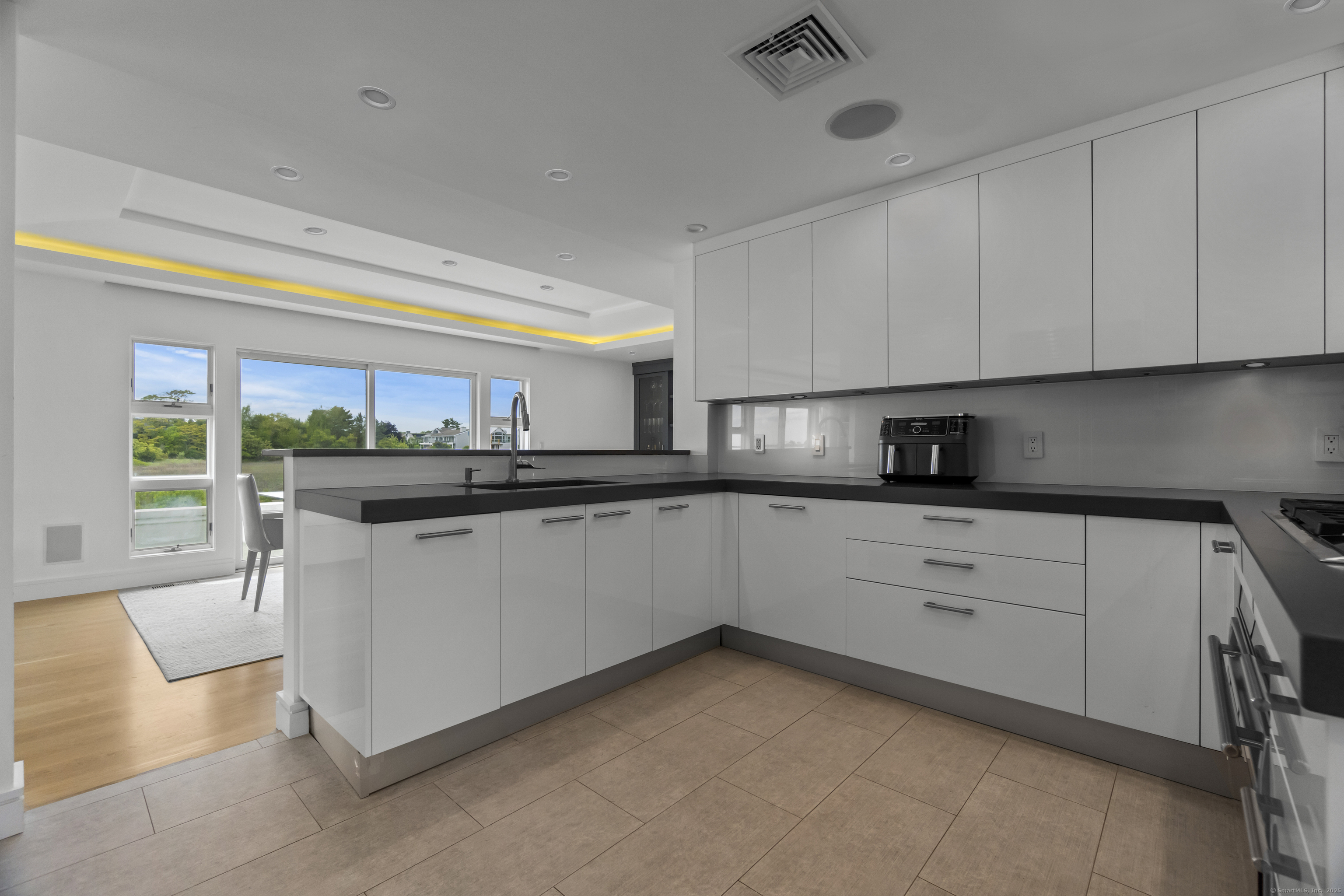 42 Spriteview Avenue, Westport, Connecticut image 8