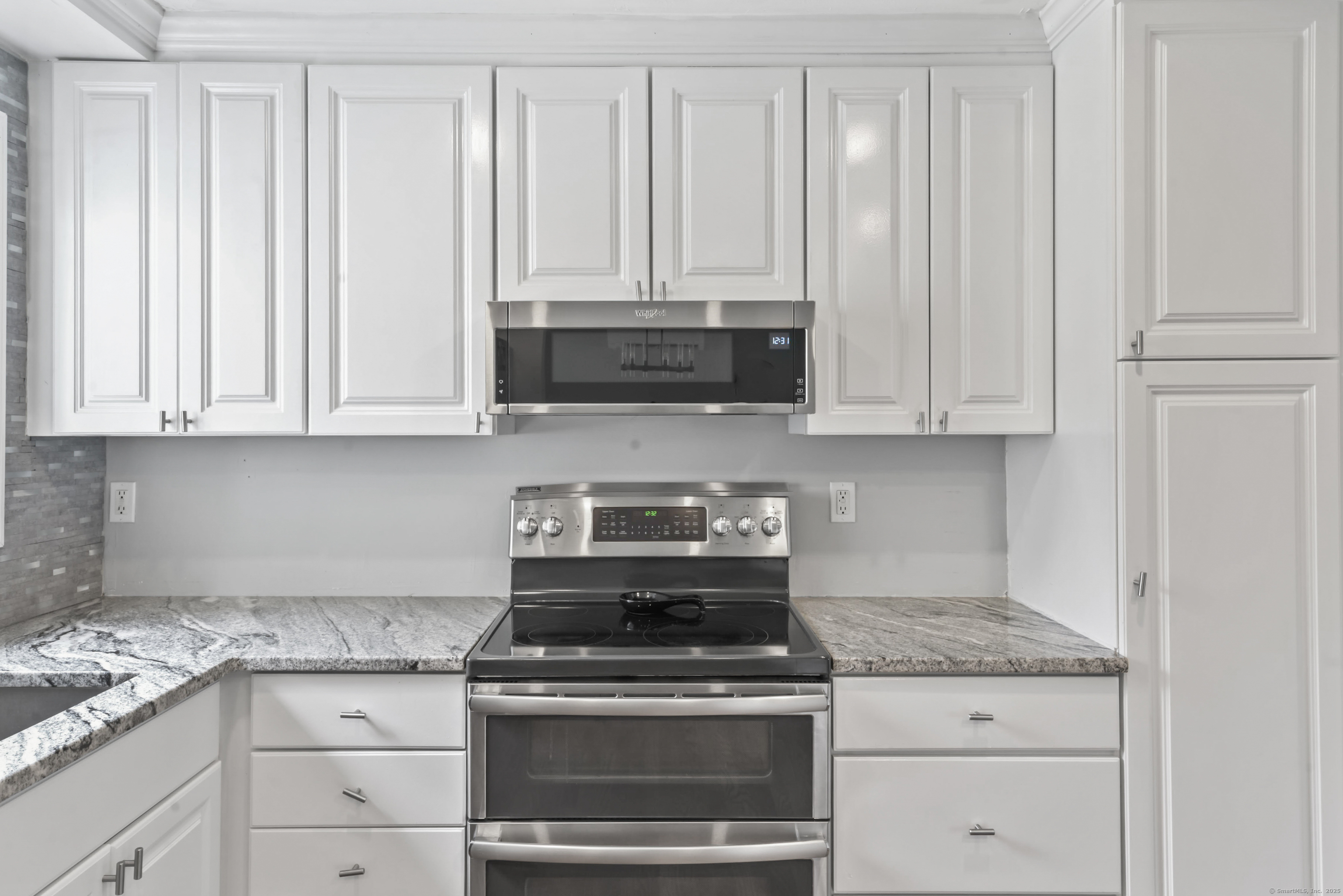 22 Budd Drive, Bethel, Connecticut image 8