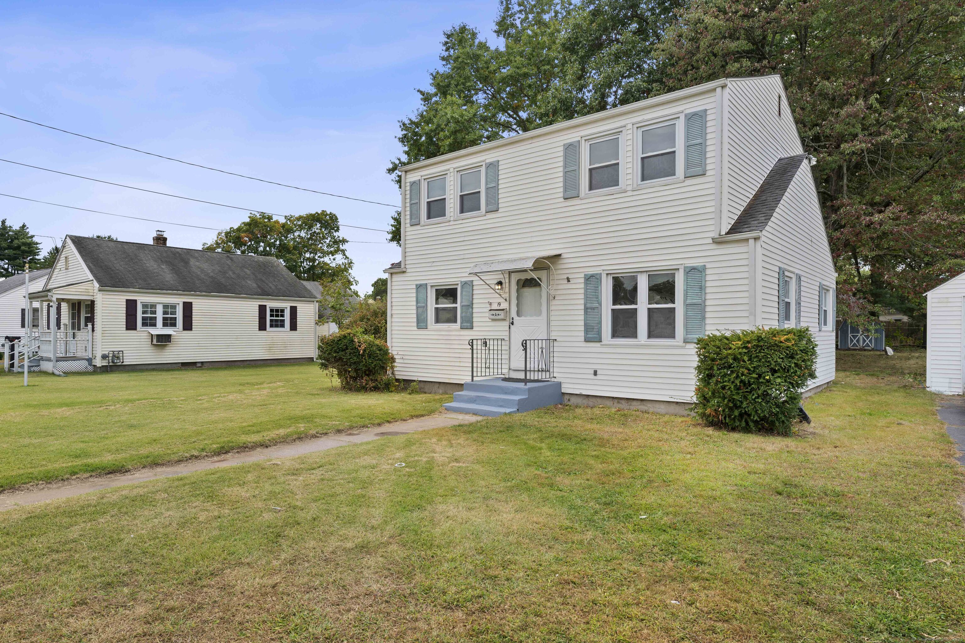 19 Martin Circle, East Hartford, Connecticut image 5
