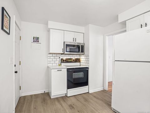 Tiny photo for 621 Courtland Avenue, Bridgeport, CT 06605 (MLS # 24134958)