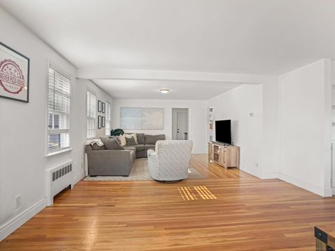 Tiny photo for 621 Courtland Avenue, Bridgeport, CT 06605 (MLS # 24134958)