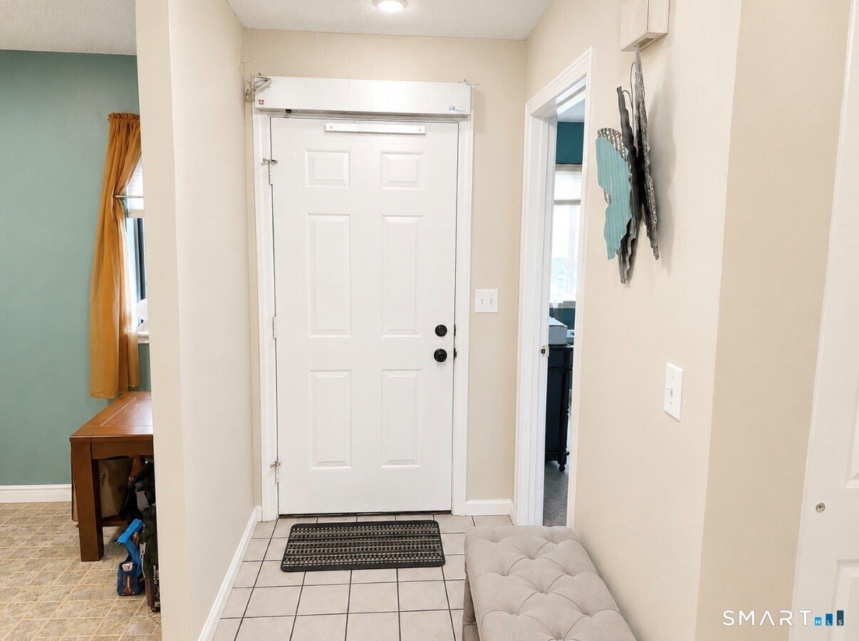 64 Simsbury Landing 64
