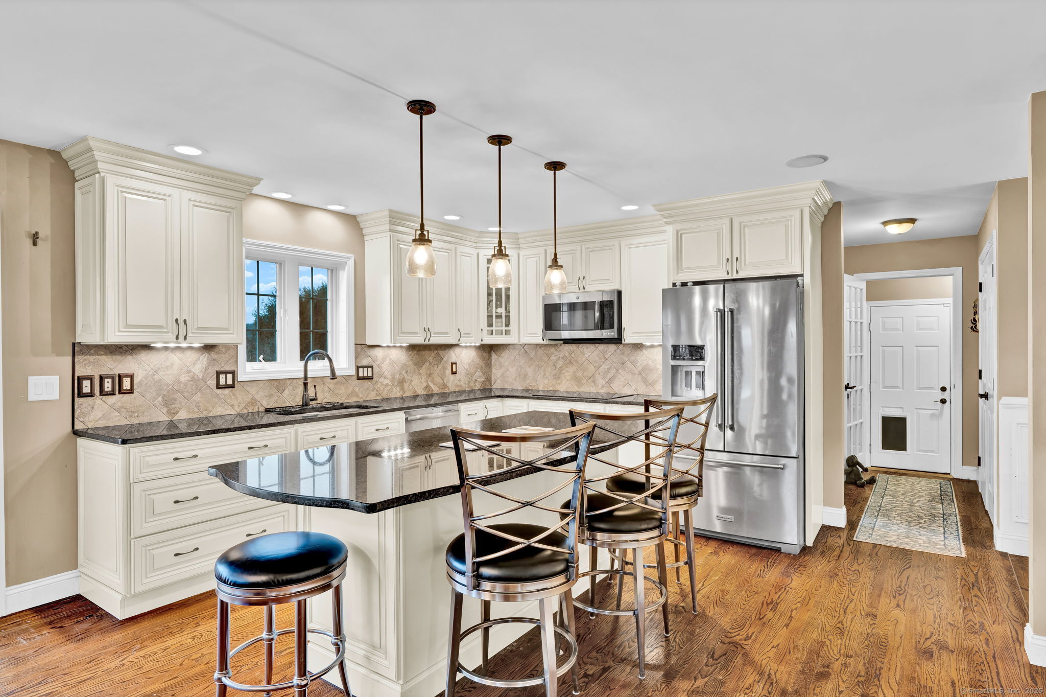 34 Watch Hill Drive, Middletown, Connecticut image 5