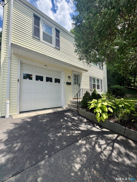 Photo of 9 Pemberwick Road, Greenwich, CT 06831 (MLS # 24187114)