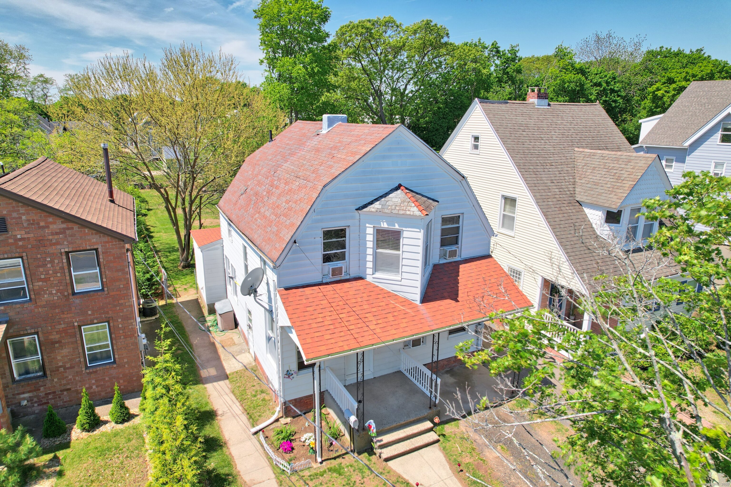 Property for Sale at 1st Avenue, West Haven, Connecticut - Bedrooms: 3 
Bathrooms: 2 
Rooms: 7  - $330,000