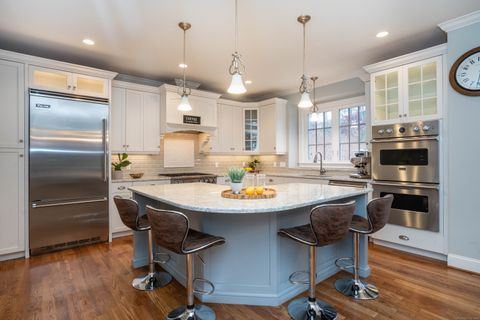 Tiny photo for 7 Newcastle Place, Farmington, CT 06085 (MLS # 24136040)