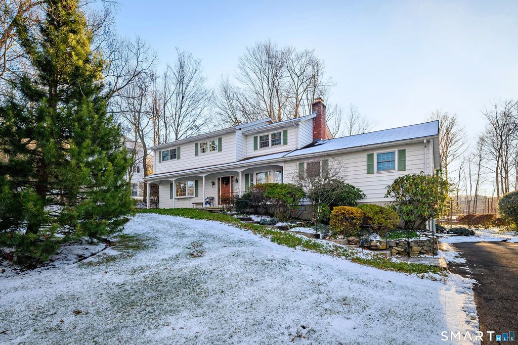 Photo of 8 Chestnut Hill Drive, New Fairfield, CT 06812 (MLS # 24143453)