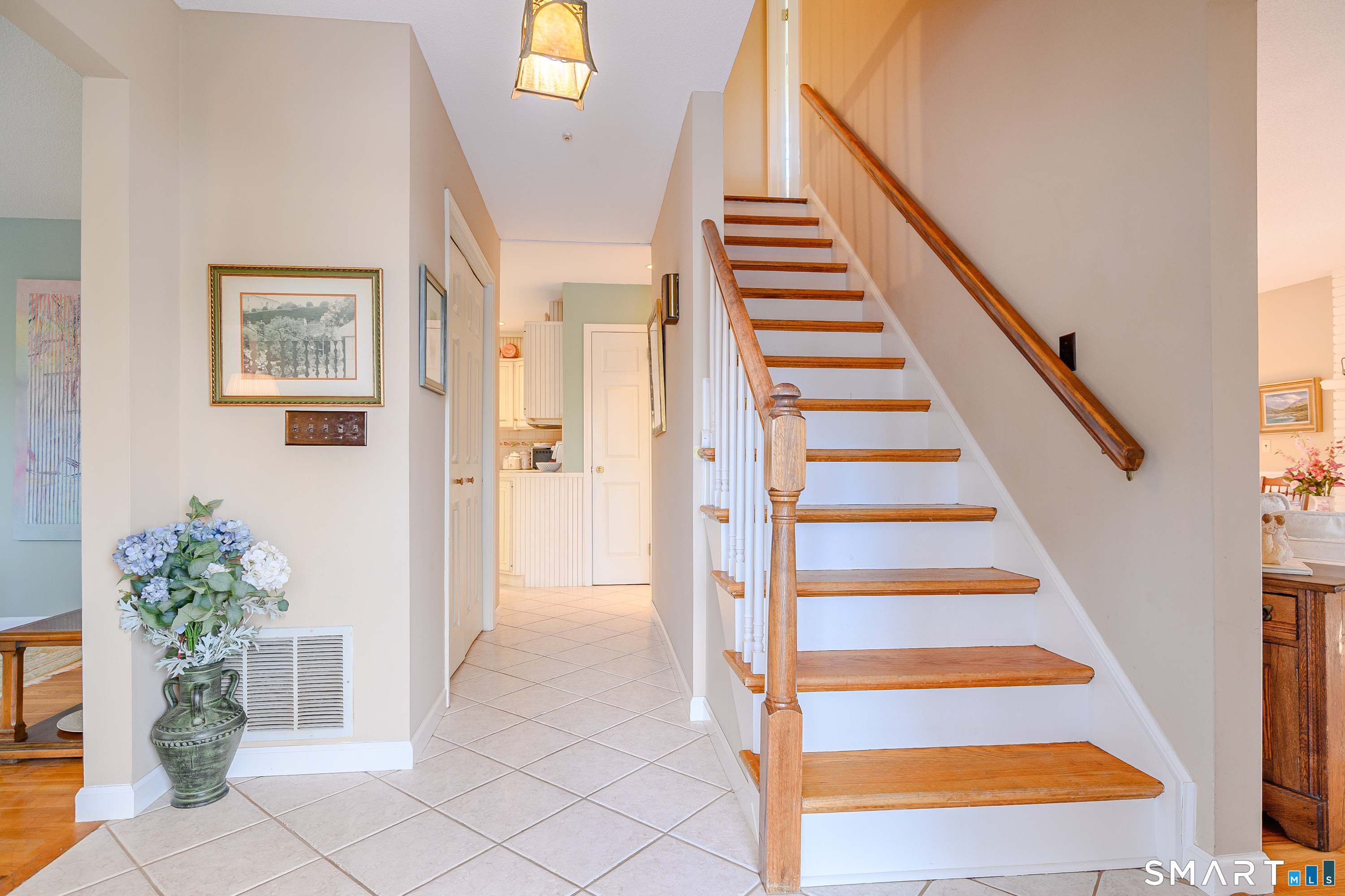 8 Chestnut Hill Drive