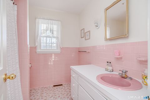 Tiny photo for 8 Chestnut Hill Drive, New Fairfield, CT 06812 (MLS # 24143453)