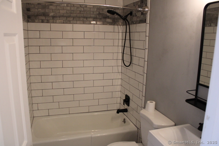 55 Porter Avenue #APT 4G, Naugatuck, Connecticut image 2