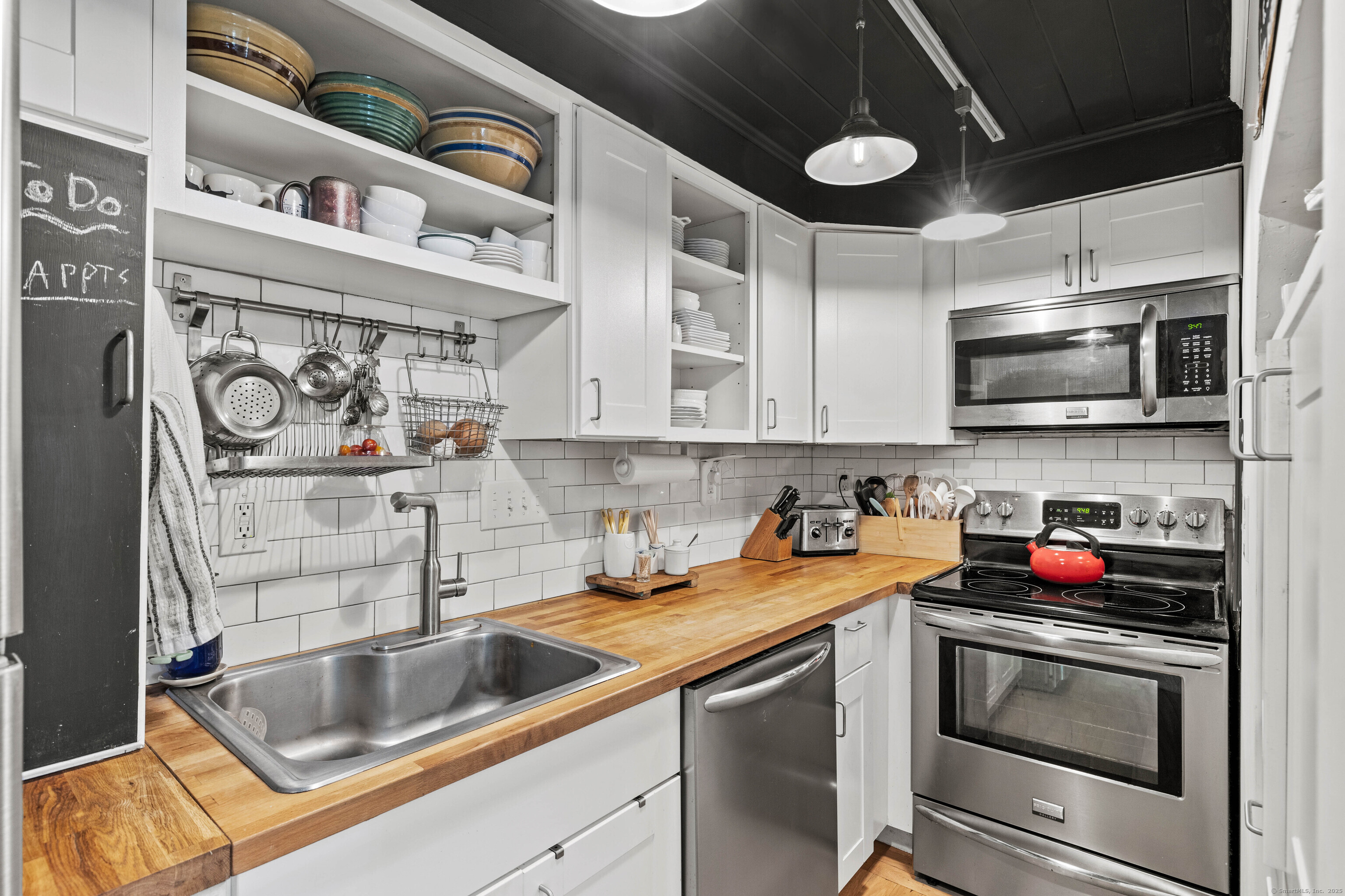 18 Hamre Lane #B, Branford, Connecticut image 12
