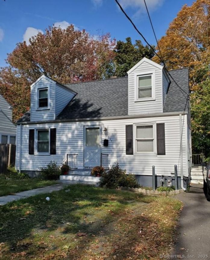 Property for Sale at Fountain Street, New Haven, Connecticut - Bedrooms: 3 
Bathrooms: 1 
Rooms: 7  - $264,999