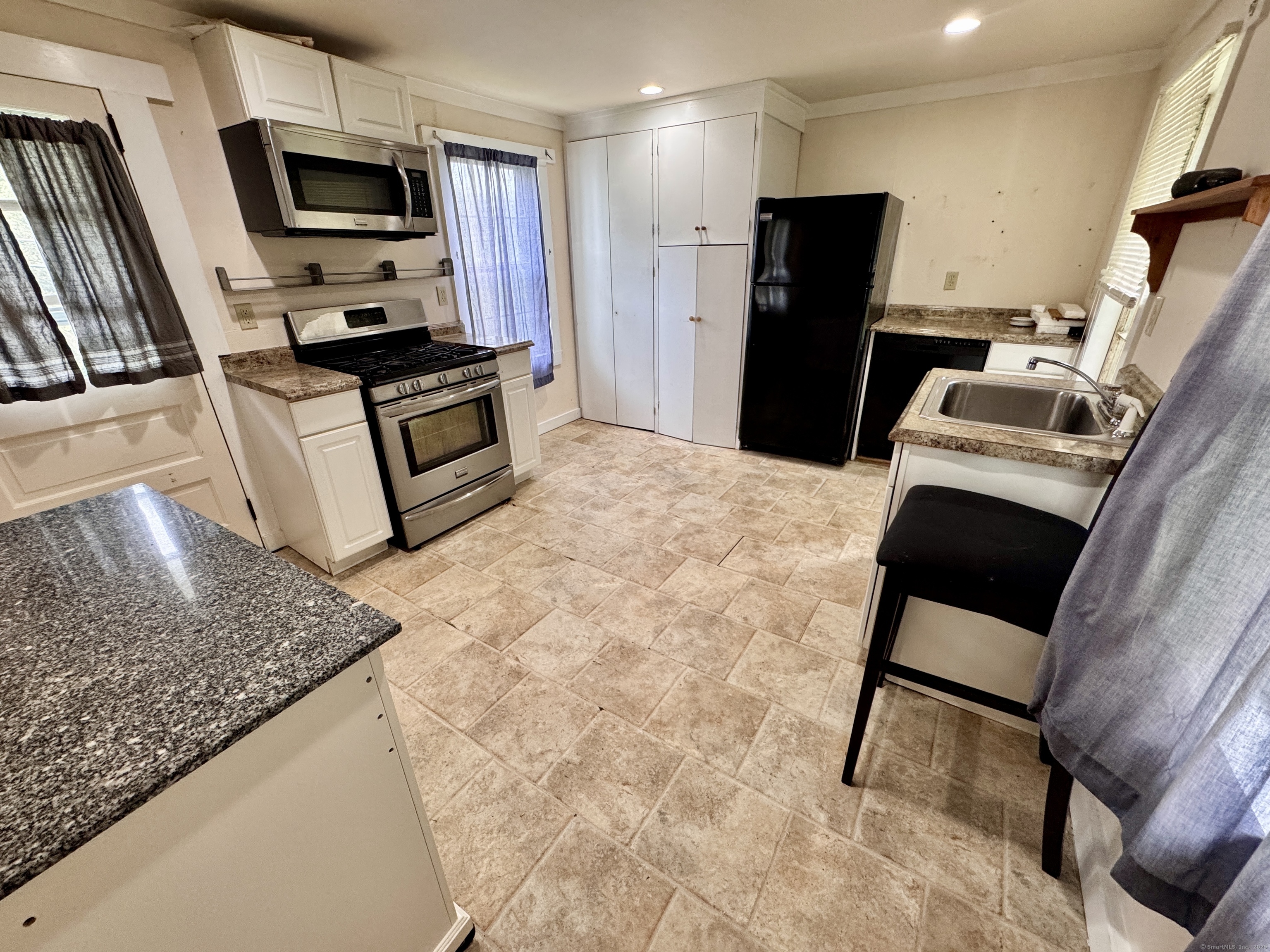 111 Rockwell Street 1st Floor