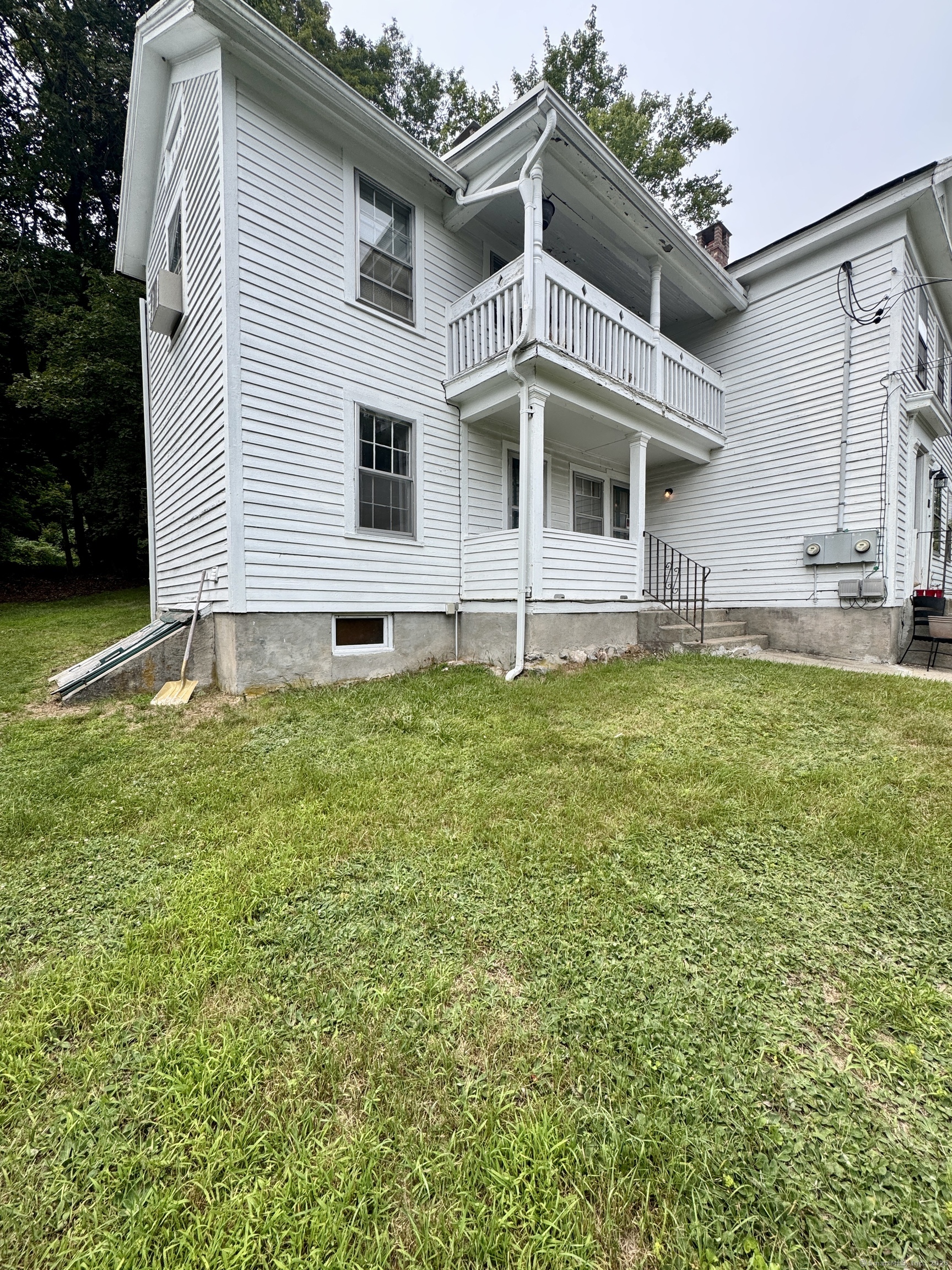 111 Rockwell Street 1st Floor