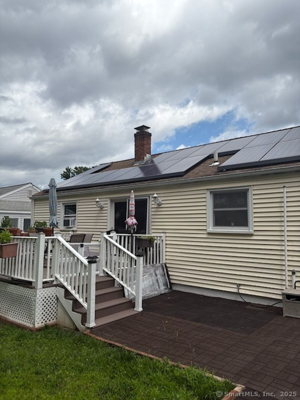 Photo of 208 Mountain Street, Hartford, CT 06106 (MLS # 24134817)