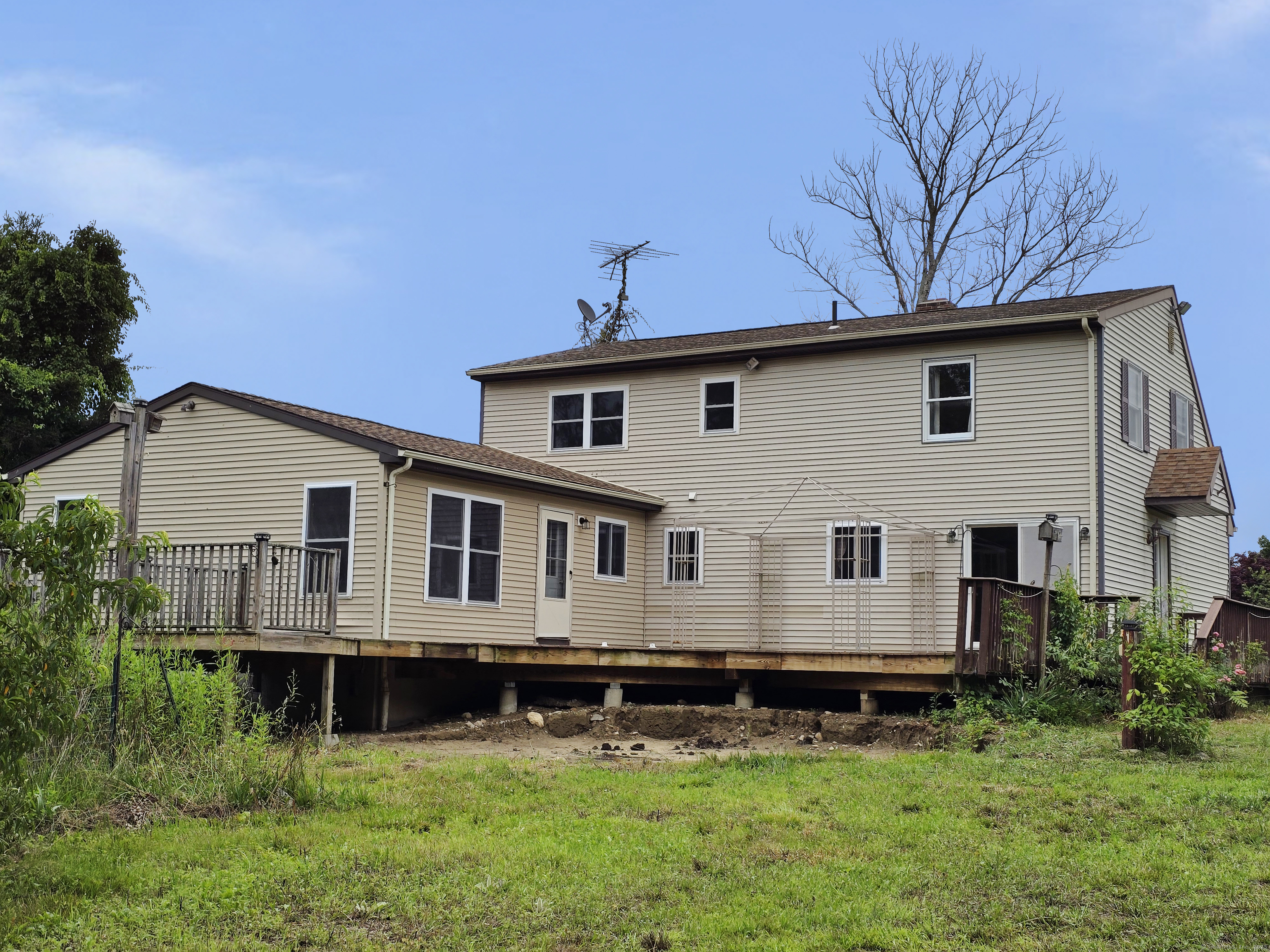 947 Ekonk Hill Road