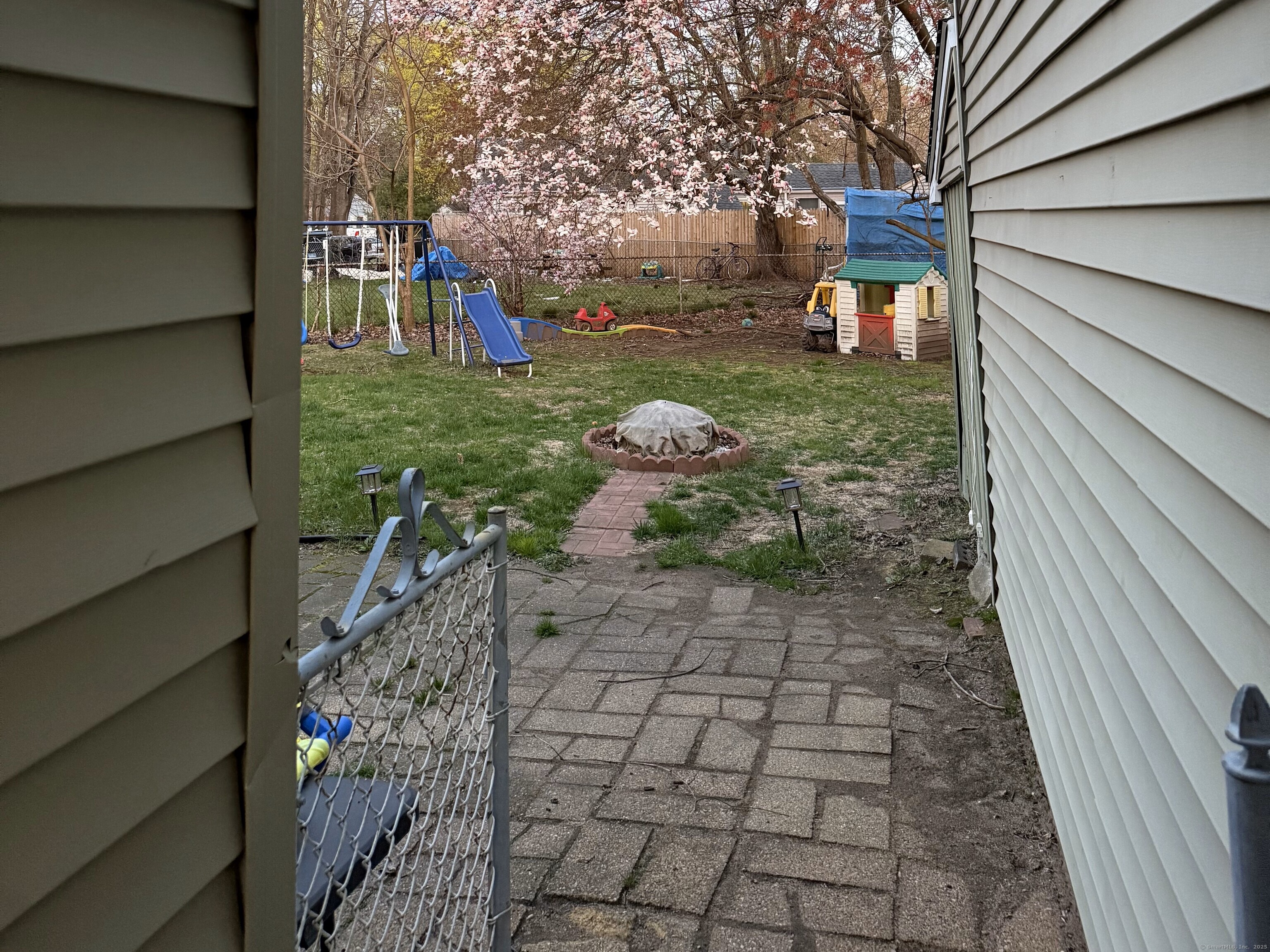 97 Crescent Drive, East Hartford, Connecticut image 15