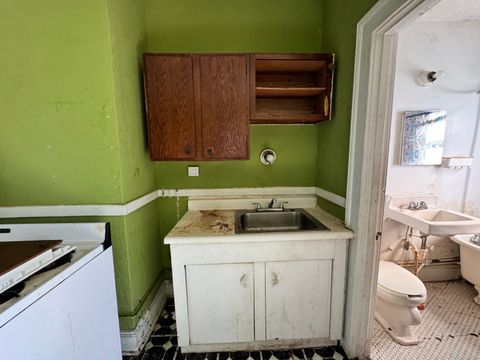 Tiny photo for 102 Rowe Avenue, Hartford, CT 06106 (MLS # 24144231)