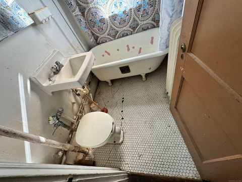 Tiny photo for 102 Rowe Avenue, Hartford, CT 06106 (MLS # 24144231)