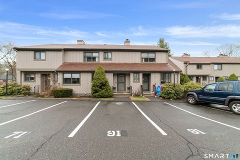 Photo of 91 Dorchester Court #91, Beacon Falls, CT 06403 (MLS # 24164696)