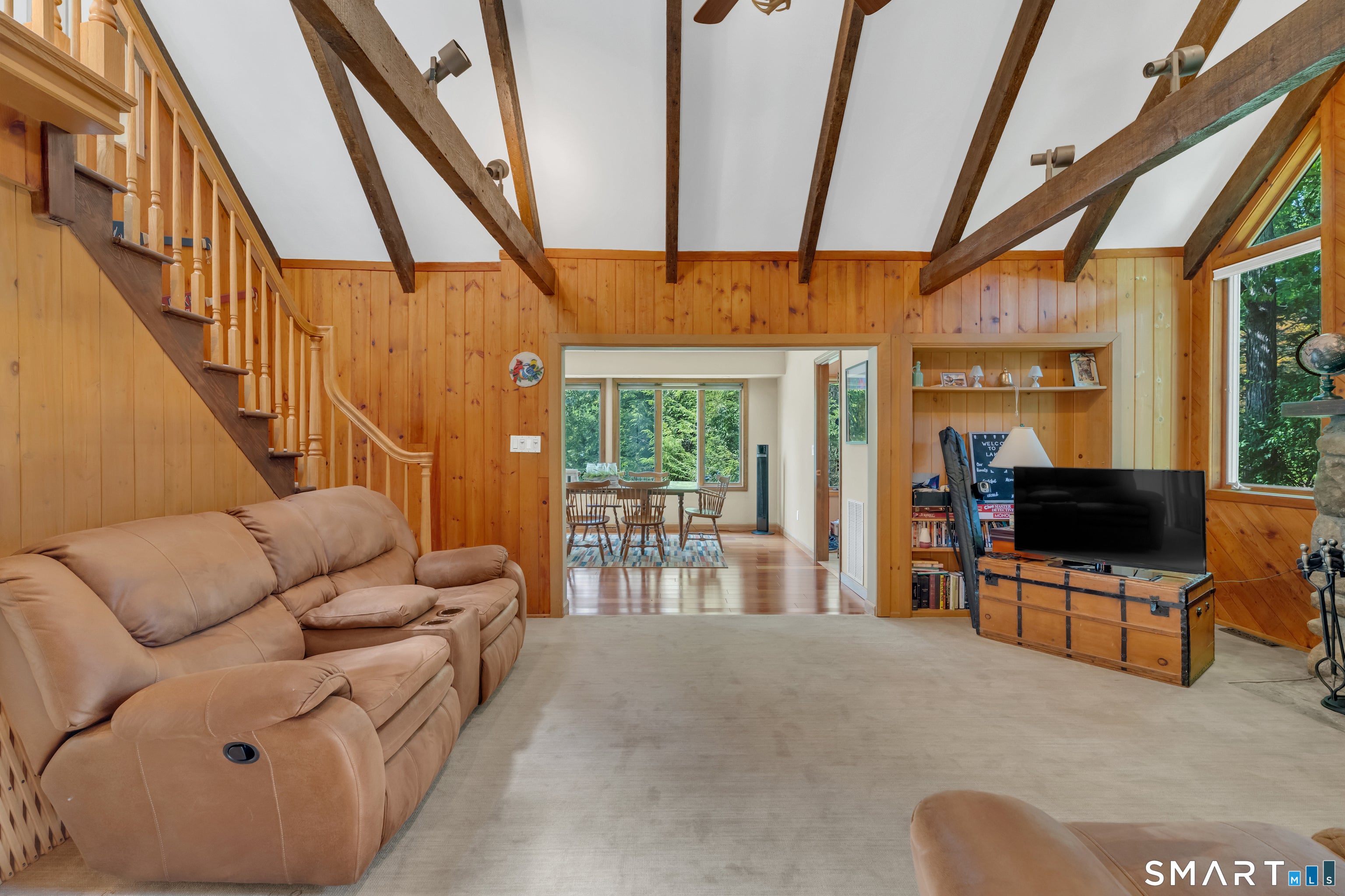 28 Lake Drive