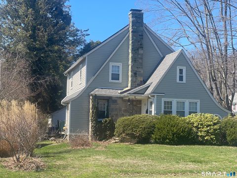 Photo of 185 Cutspring Road, Stratford, CT 06615 (MLS # 24166203)