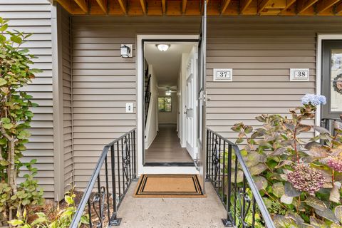 Tiny photo for 680 New Haven Avenue #37, Derby, CT 06418 (MLS # 24137165)