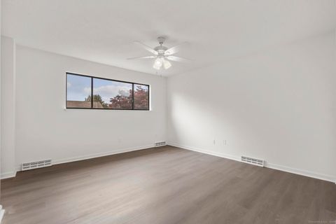 Tiny photo for 680 New Haven Avenue #37, Derby, CT 06418 (MLS # 24137165)
