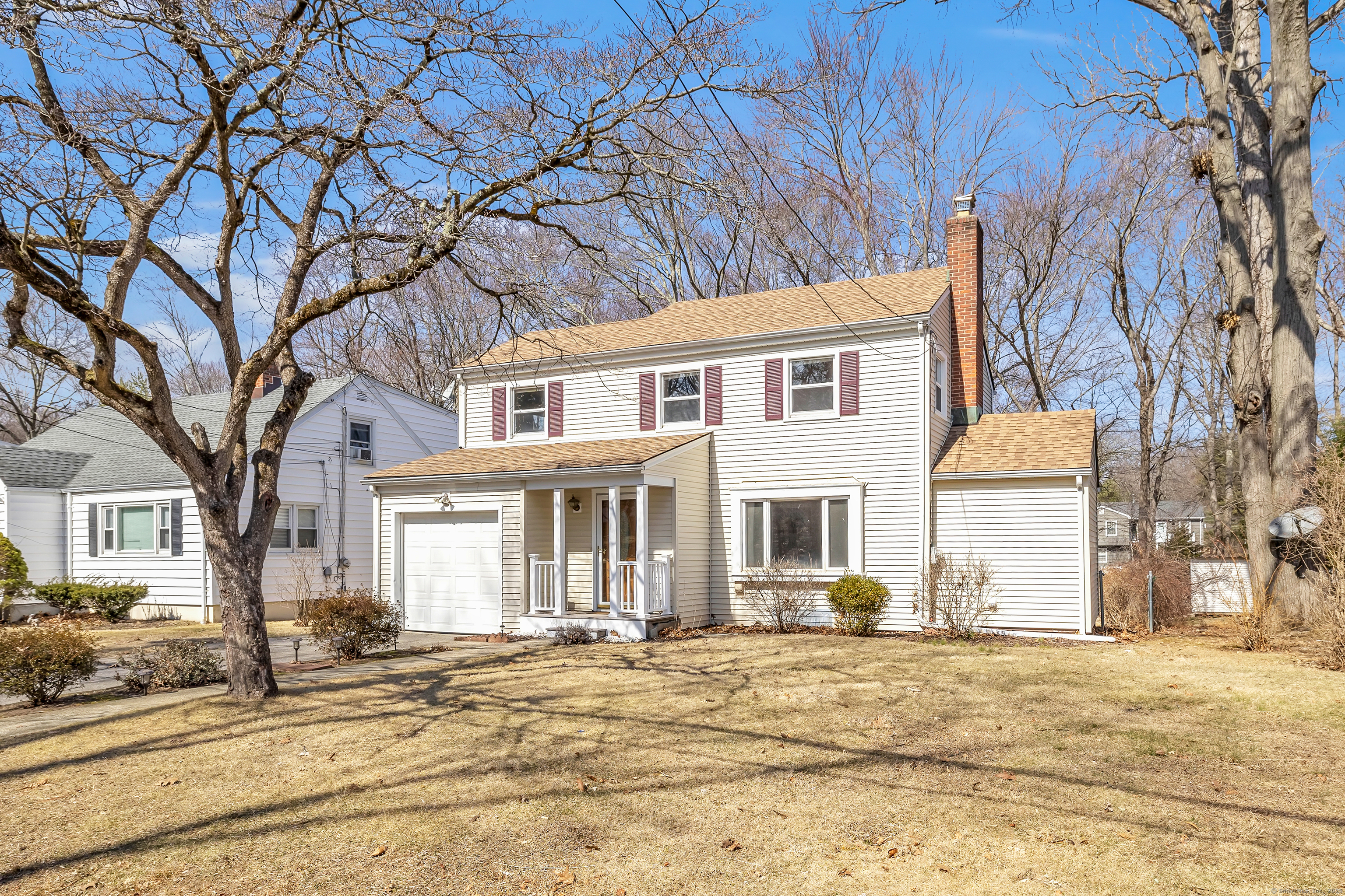 Bridgeport, Connecticut 06606, United States, 3 Bedrooms Bedrooms, ,2 BathroomsBathrooms,Residential,Pending,152975
