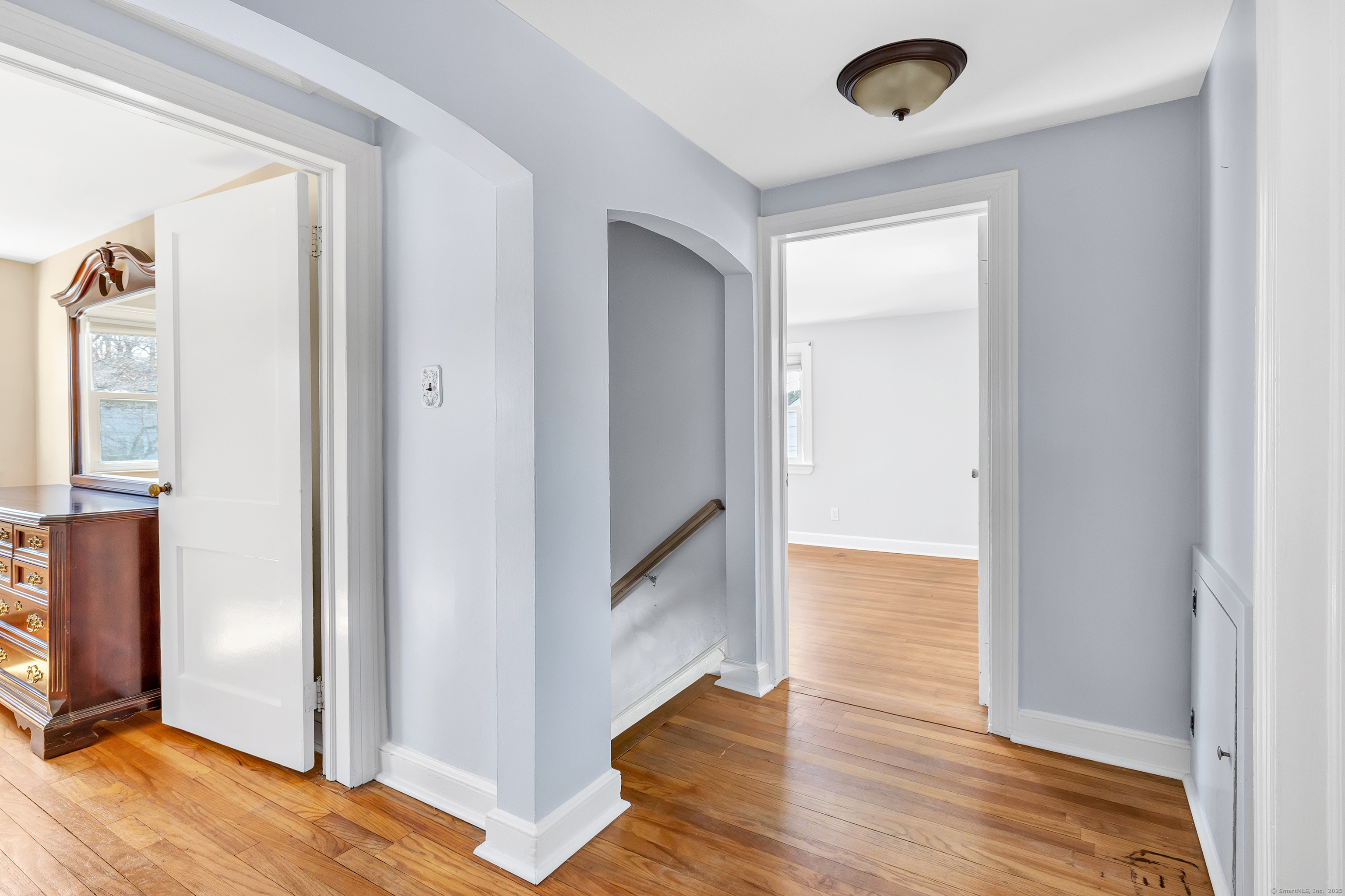 Bridgeport, Connecticut 06606, United States, 3 Bedrooms Bedrooms, ,2 BathroomsBathrooms,Residential,Pending,152975