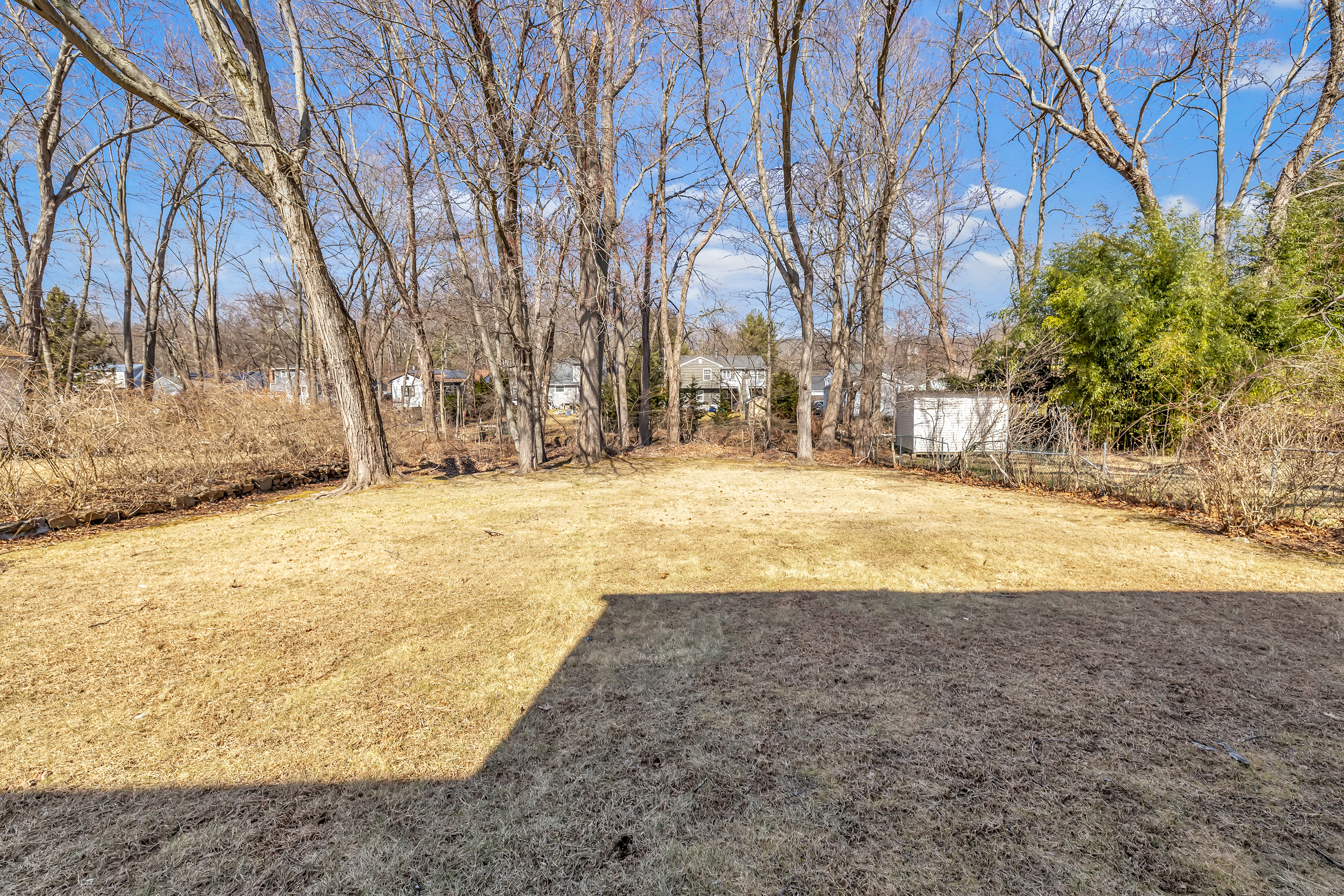 Bridgeport, Connecticut 06606, United States, 3 Bedrooms Bedrooms, ,2 BathroomsBathrooms,Residential,Pending,152975