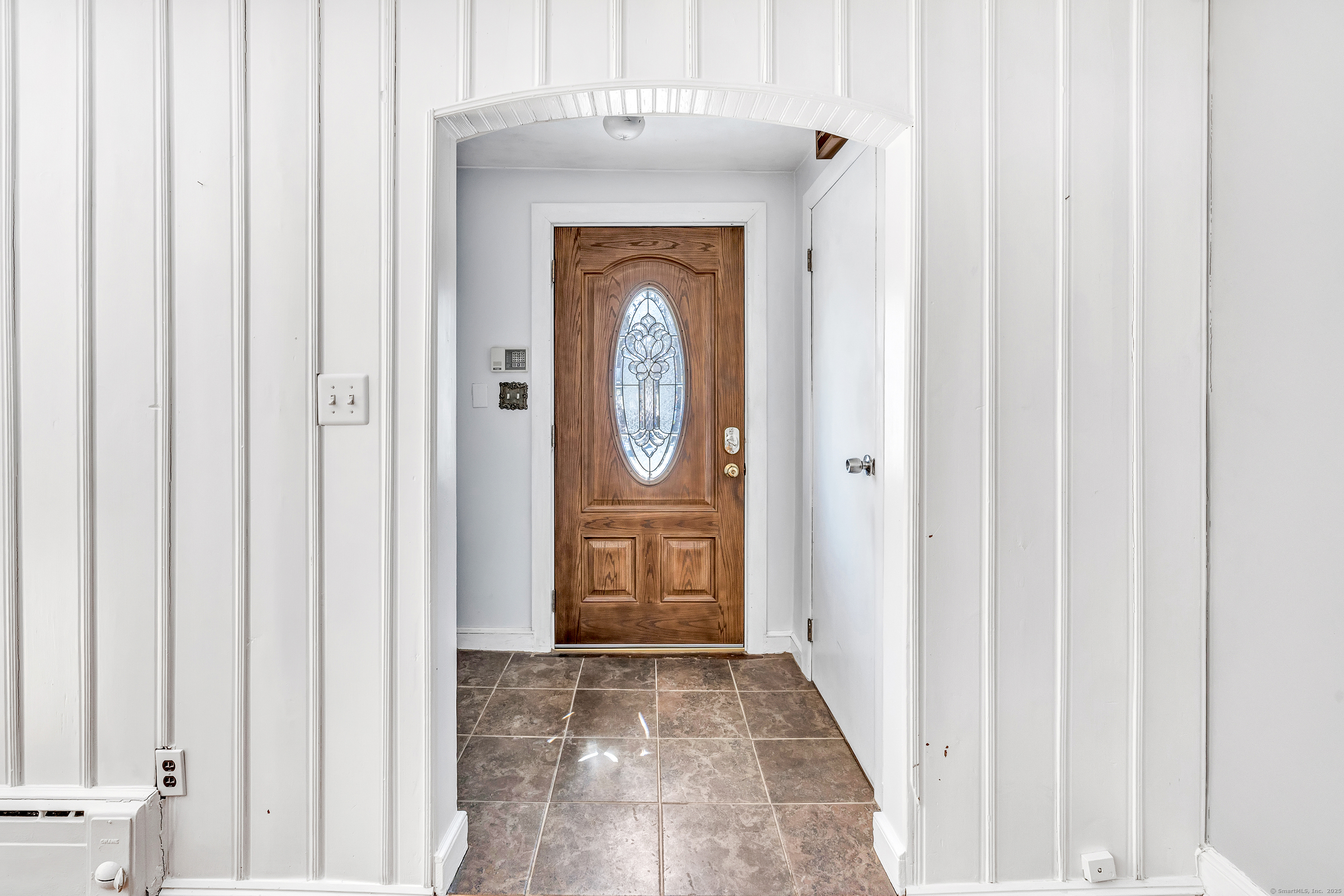 Bridgeport, Connecticut 06606, United States, 3 Bedrooms Bedrooms, ,2 BathroomsBathrooms,Residential,Pending,152975