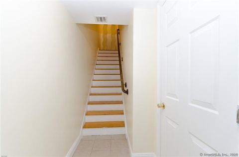 Tiny photo for 527 W Thames Street #27, Norwich, CT 06360 (MLS # 24144582)