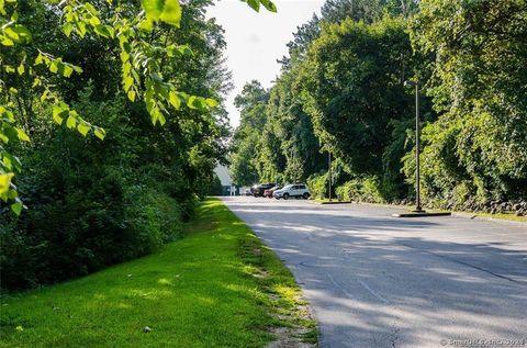 Tiny photo for 527 W Thames Street #27, Norwich, CT 06360 (MLS # 24144582)