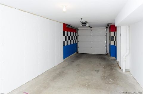 Tiny photo for 527 W Thames Street #27, Norwich, CT 06360 (MLS # 24144582)