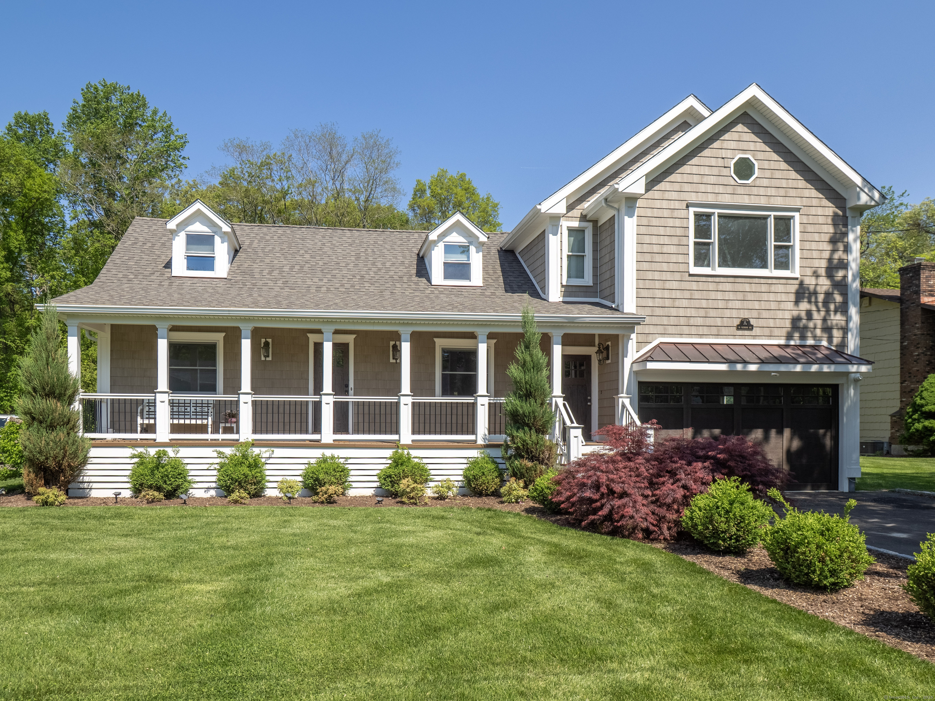 Rental Property at Flushing Avenue, Fairfield, Connecticut - Bedrooms: 3 
Bathrooms: 3 
Rooms: 10  - $7,000 MO.