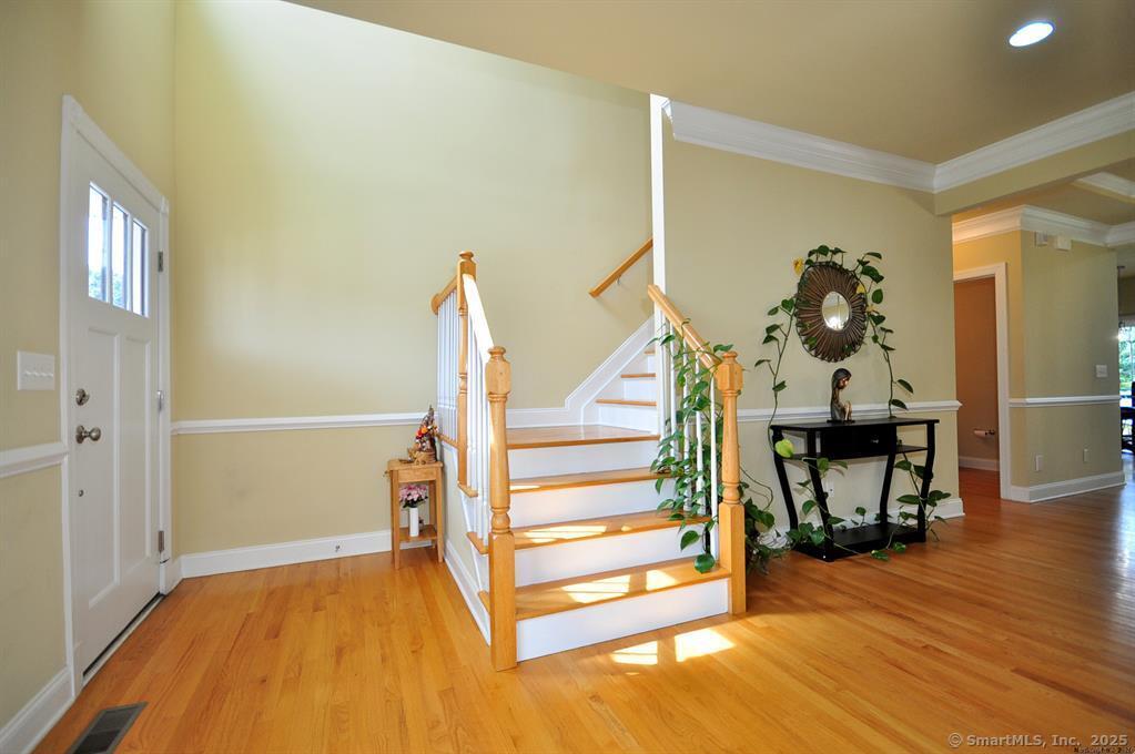 12 Bogart Lane 12