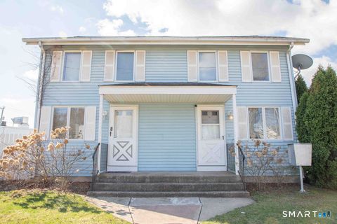 Photo of 10 Maple Street #A2, Plainville, CT 06062 (MLS # 24165509)