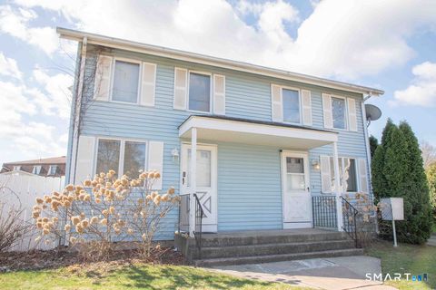 Tiny photo for 10 Maple Street #A2, Plainville, CT 06062 (MLS # 24165509)