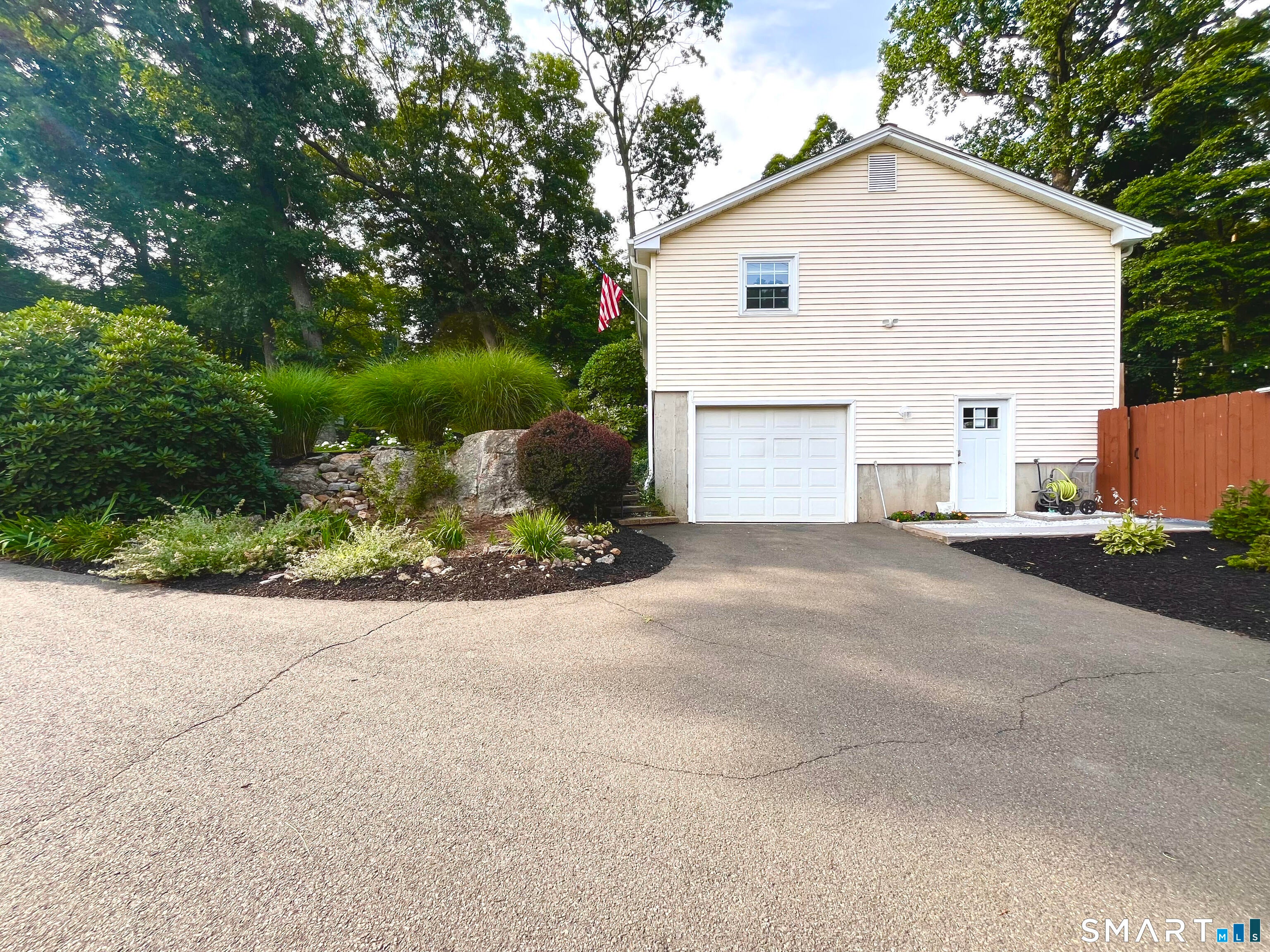 81 Briarwood Drive