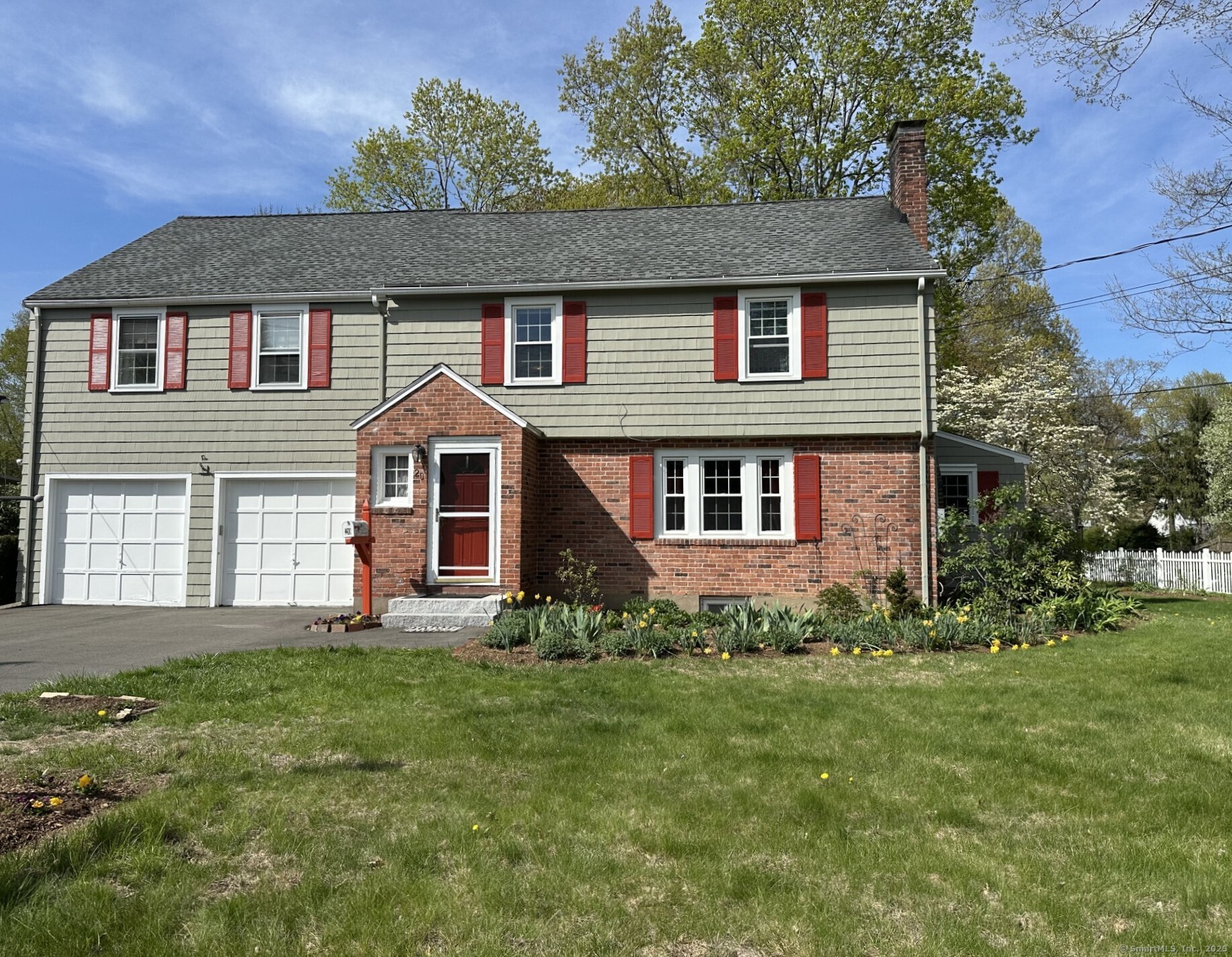 Property for Sale at Fairview Street, Simsbury, Connecticut - Bedrooms: 4 
Bathrooms: 3.5 
Rooms: 9  - $475,000