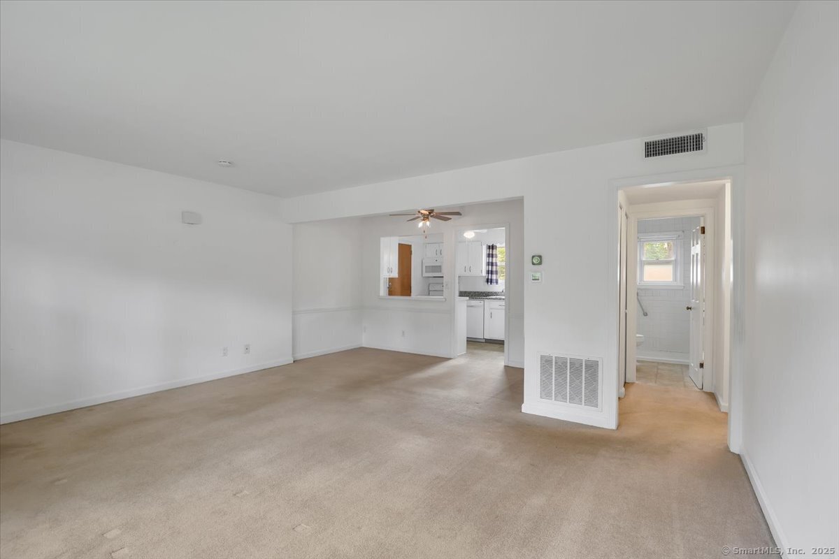 450 E Center Street #APT 2, Manchester, Connecticut image 6