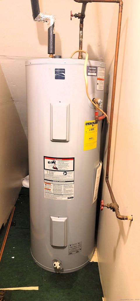 Tiny photo for 40 South Street #APT 25, Bristol, CT 06010 (MLS # 24143008)