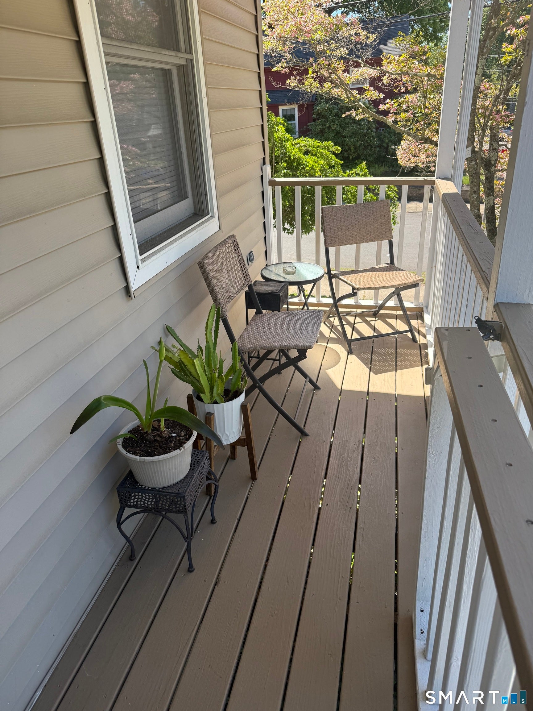 111 Hawthorne Avenue