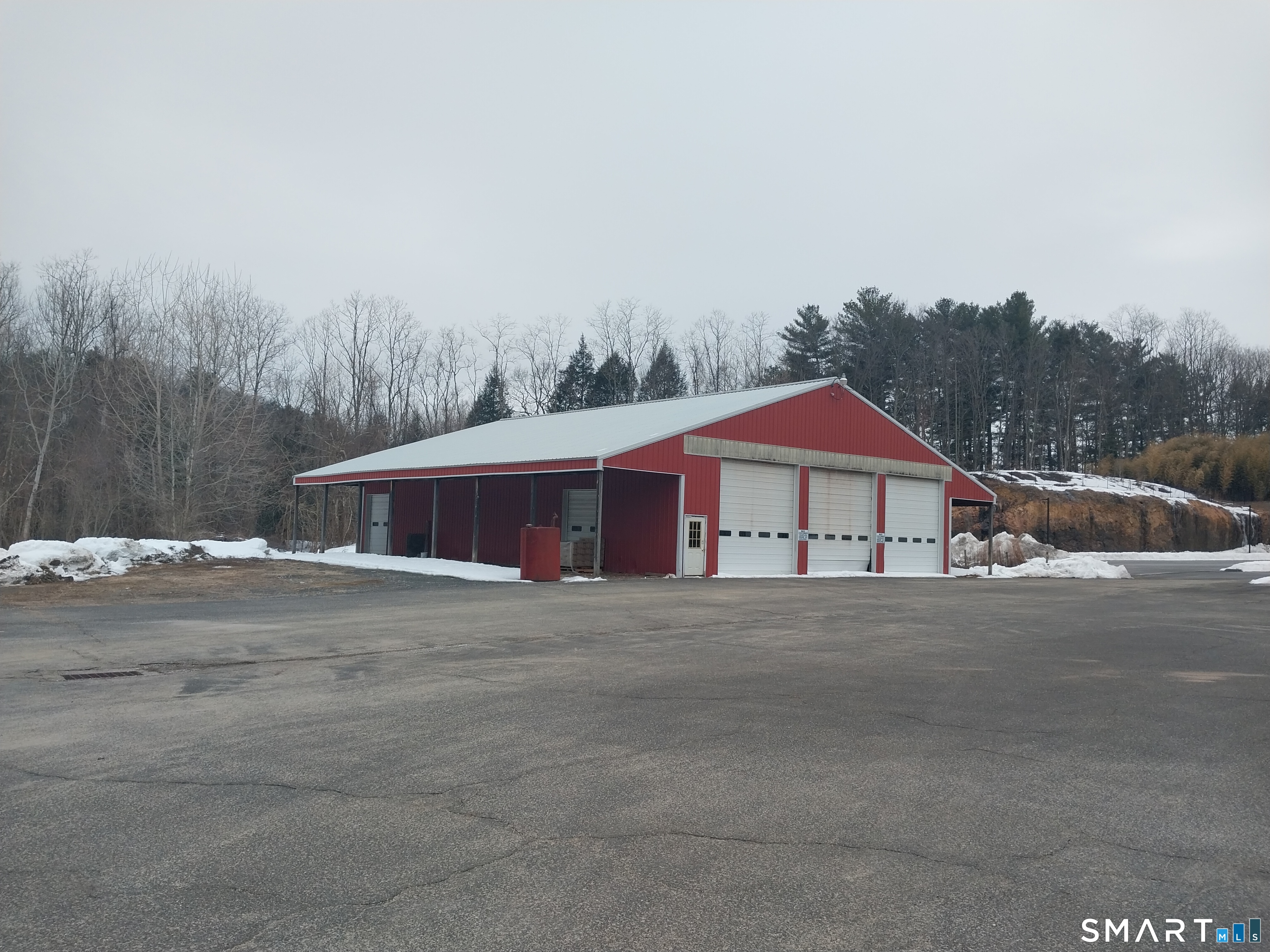 524 Main Street South 3