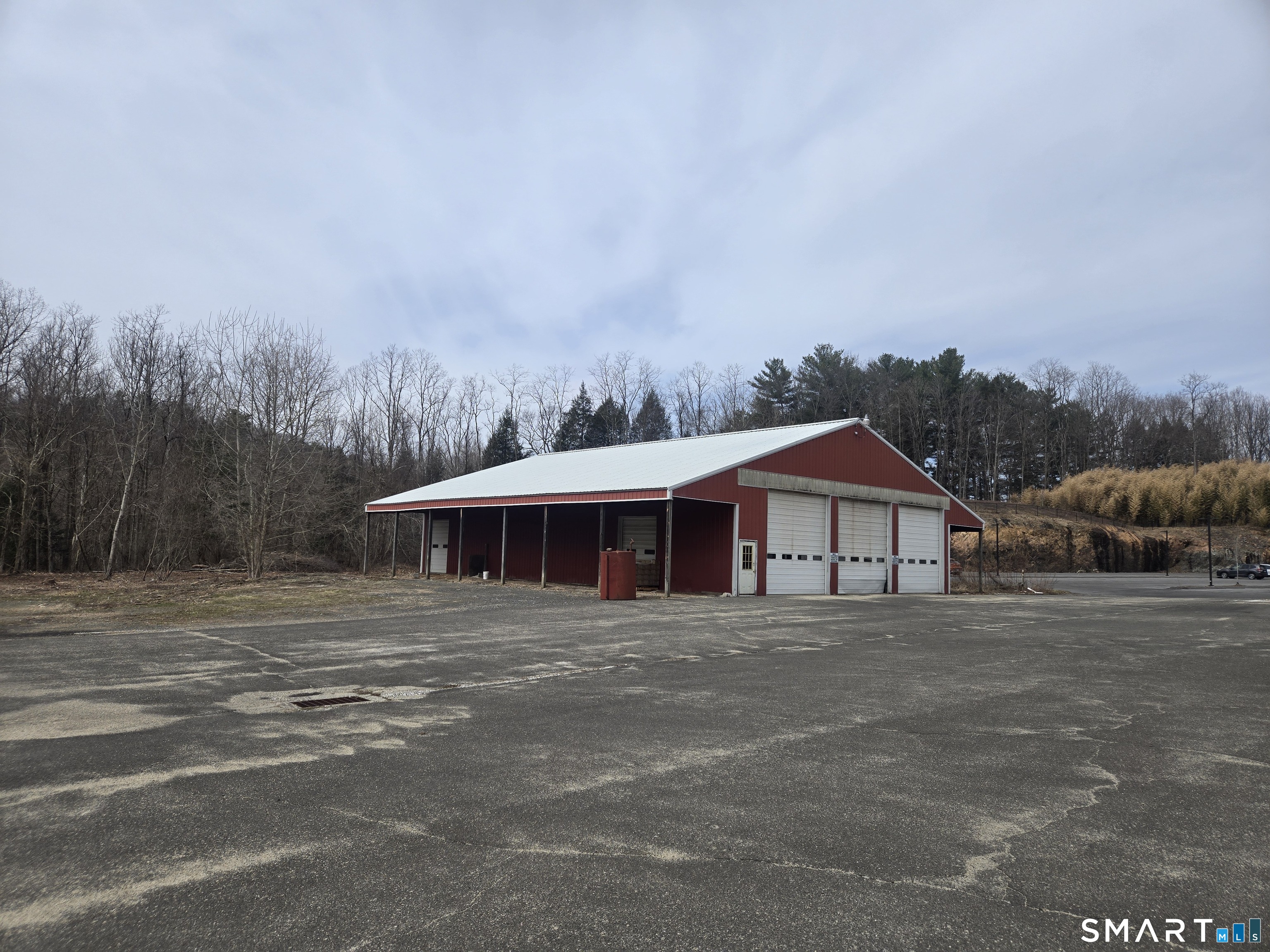524 Main Street South 3