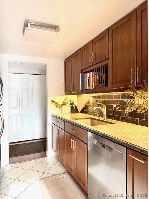 33 Brookwood Drive D