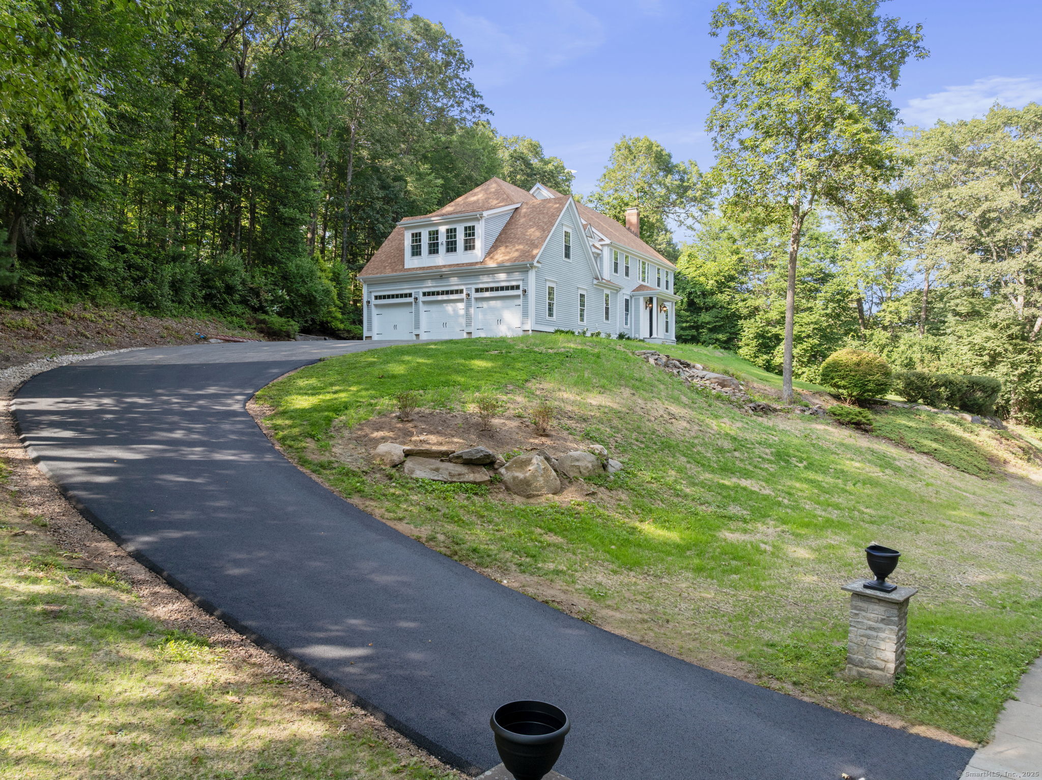 1451 Diamond Lake Road
