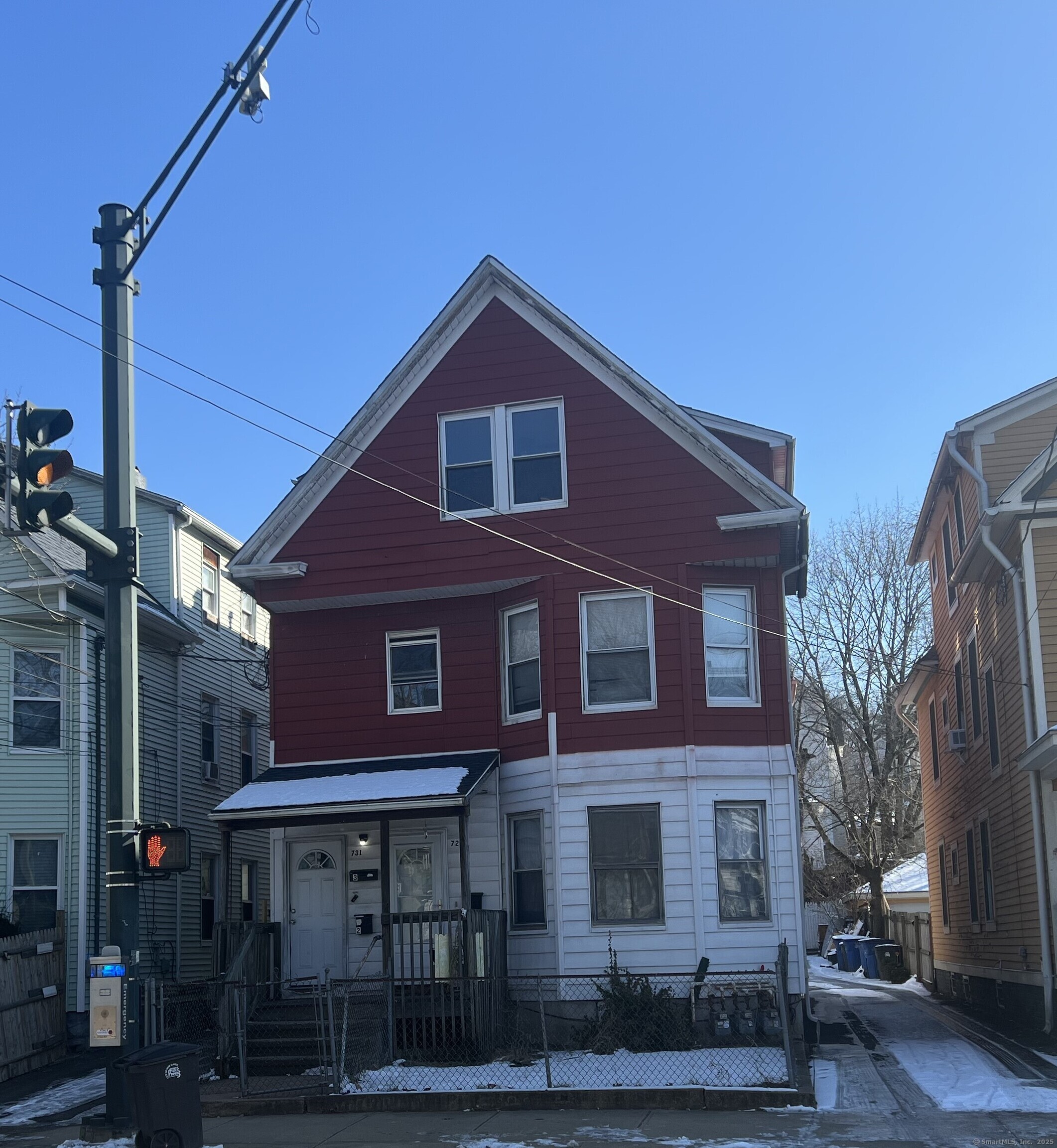 729 Winchester Avenue 3, New Haven, Connecticut - 3 Bedrooms  
1 Bathrooms  
5 Rooms - 