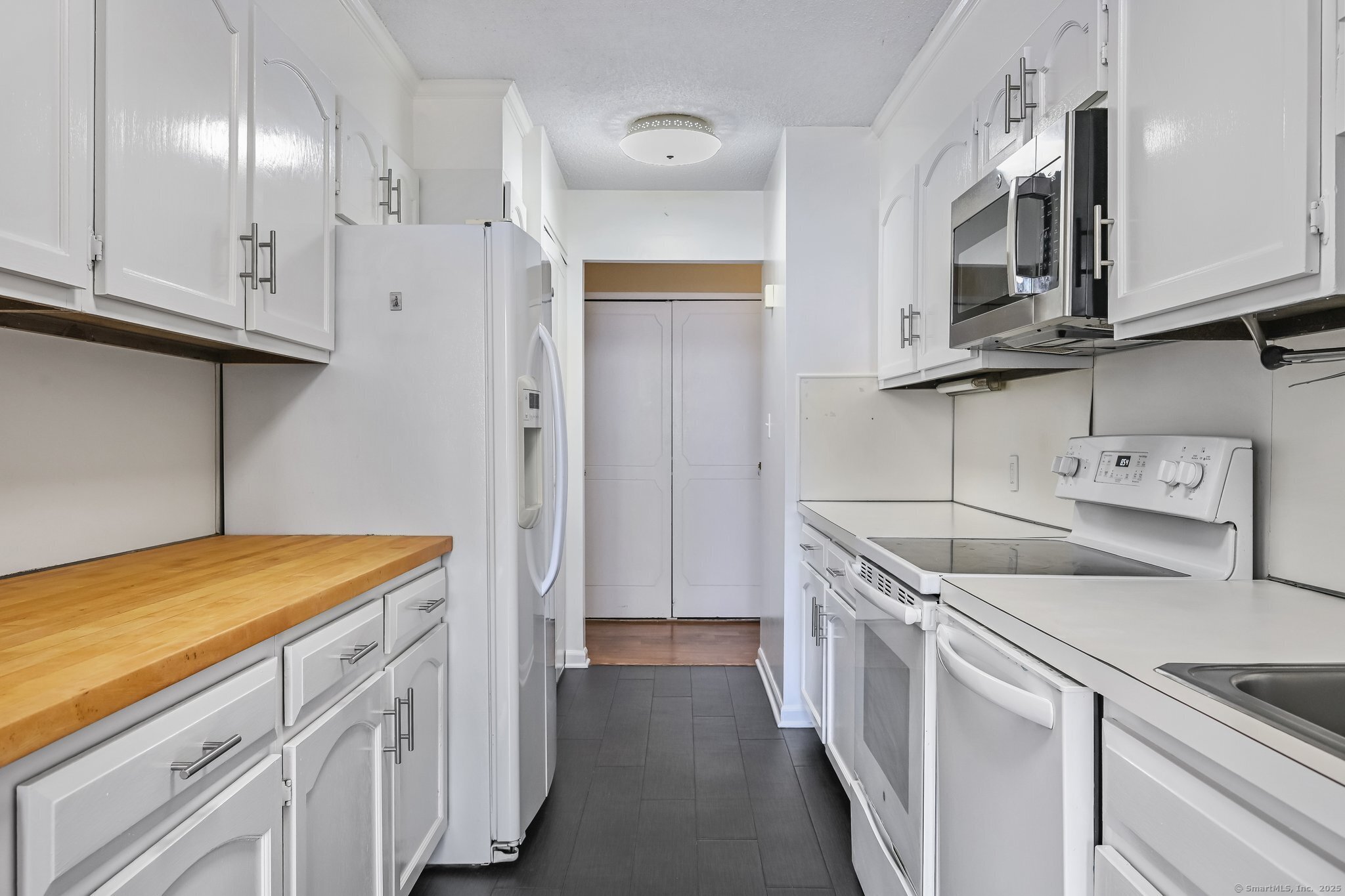 1 Strawberry Hill Avenue #APT 8B, Stamford, Connecticut image 15